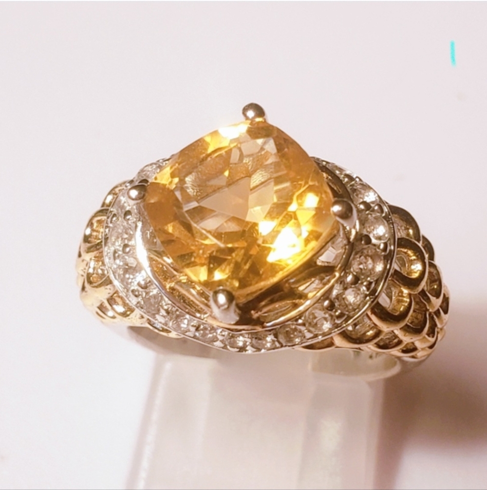 Host Pick Victoria Wieck Golden Citrine  Ring